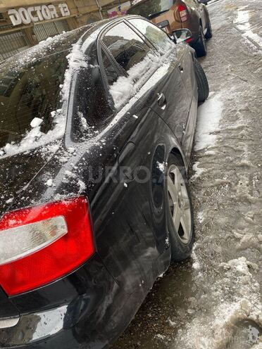 Audi A4 2003, 310,000 km - 1.8 l - Bakı