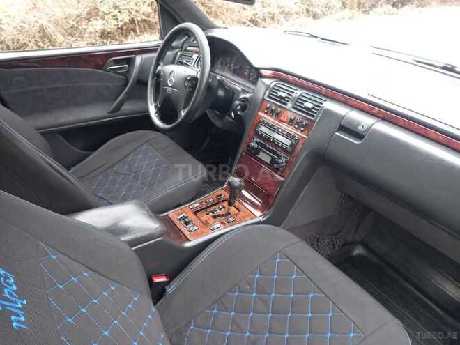Mercedes E 240 2000, 240,000 km - 2.4 l - Bakı