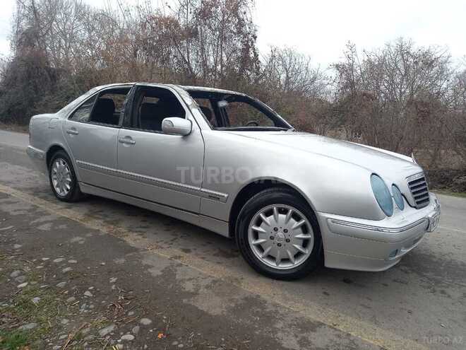 Mercedes E 240 2000, 240,000 km - 2.4 l - Bakı