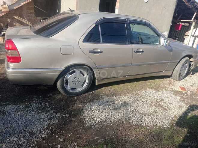 Mercedes C 250 1994, 386,000 km - 2.5 l - Gəncə
