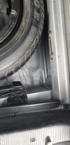 Mercedes E 270 2001, 321,567 km - 2.7 l - Bakı