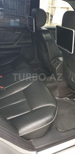 Mercedes E 270 2001, 321,567 km - 2.7 l - Bakı
