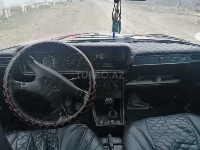 LADA (VAZ) 2107 1995, 88,000 km - 1.7 l - Salyan