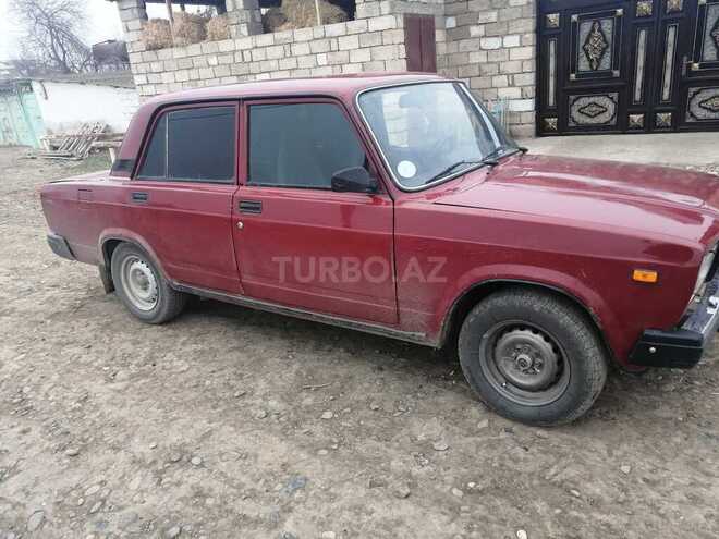 LADA (VAZ) 2107 1995, 88,000 km - 1.7 l - Salyan