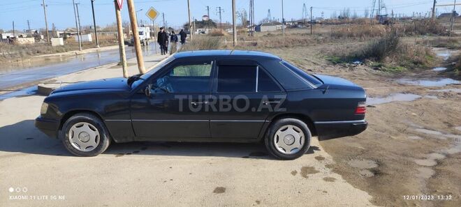 Mercedes E 220 1990, 577,140 km - 2.2 л - Bakı