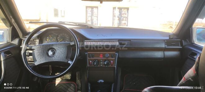Mercedes E 220 1990, 577,140 km - 2.2 л - Bakı