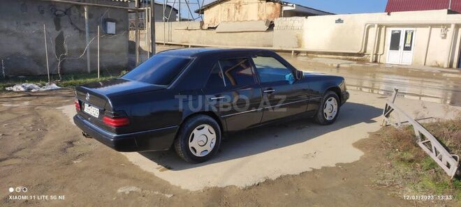 Mercedes E 220 1990, 577,140 km - 2.2 л - Bakı