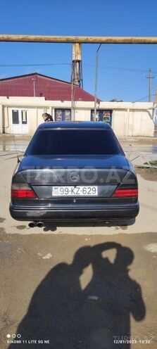 Mercedes E 220 1990, 577,140 km - 2.2 л - Bakı