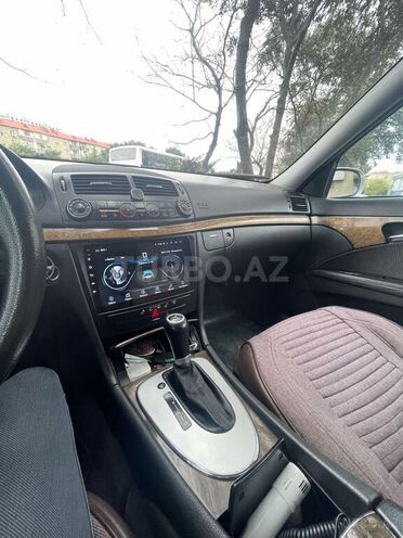 Mercedes E 220 2004, 440,000 km - 2.2 l - Bakı