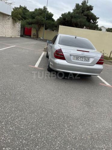 Mercedes E 220 2004, 440,000 km - 2.2 l - Bakı