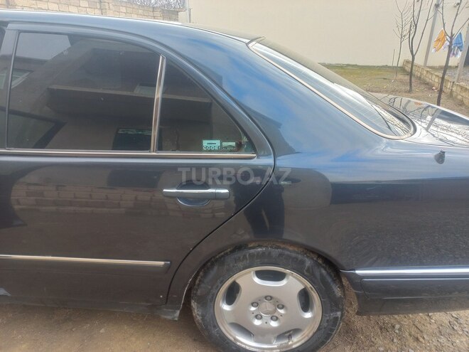 Mercedes E 280 1997, 456,860 km - 2.8 l - Sumqayıt