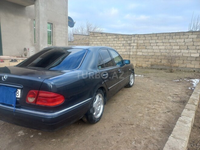 Mercedes E 280 1997, 456,860 km - 2.8 l - Sumqayıt