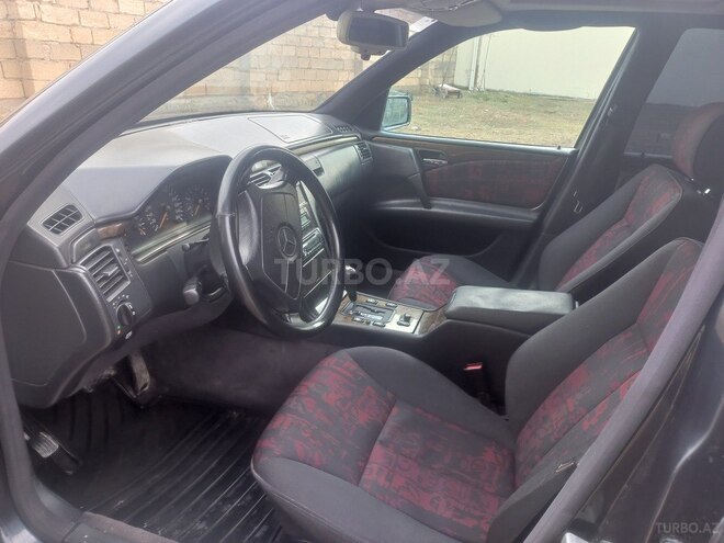 Mercedes E 280 1997, 456,860 km - 2.8 l - Sumqayıt