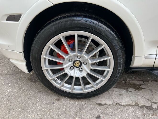 Porsche Cayenne Turbo 2008, 185,000 km - 3.6 l - Bakı