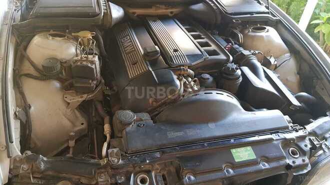 BMW 525 2000, 345,000 km - 2.5 l - Bakı
