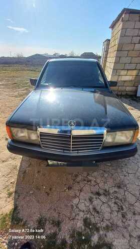 Mercedes E 270 1993, 354,217 km - 2.7 л - Salyan