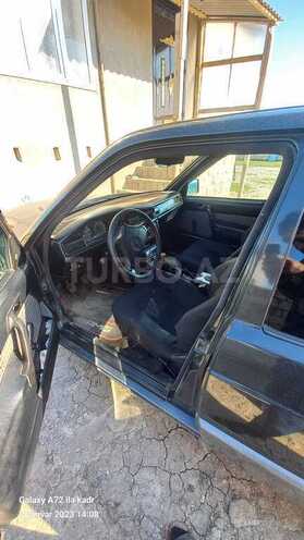 Mercedes E 270 1993, 354,217 km - 2.7 л - Salyan