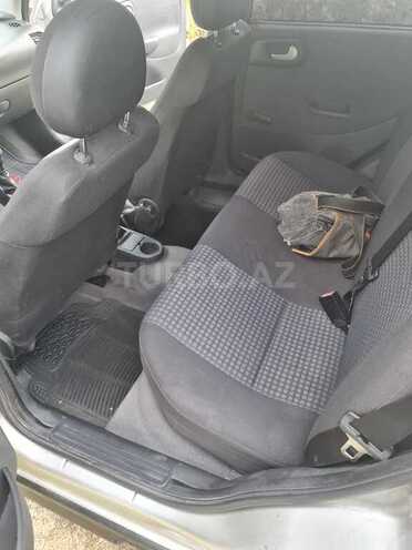 Opel Corsa 2004, 178,000 km - 1.2 л - Şəki