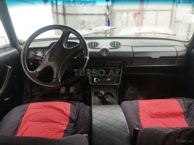 LADA (VAZ) 2106 1987, 260,000 km - 1.6 л - Salyan