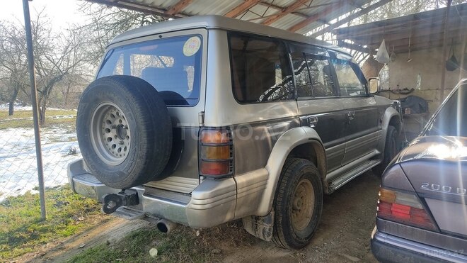 Mitsubishi Pajero 1992, 360,000 km - 2.5 л - Lənkəran