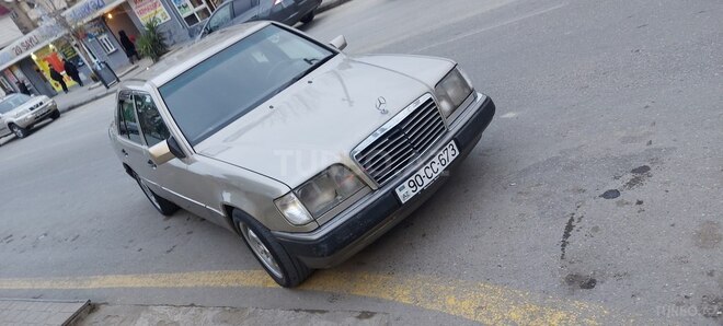 Mercedes E 200 1994, 367,000 km - 2.0 l - Bakı