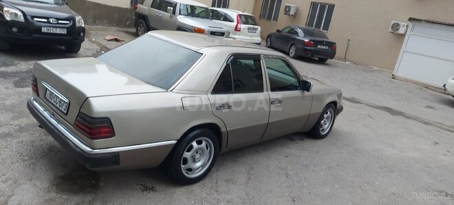 Mercedes E 200 1994, 367,000 km - 2.0 l - Bakı