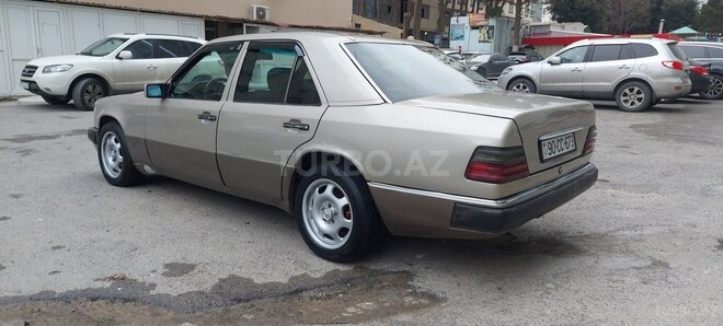 Mercedes E 200 1994, 367,000 km - 2.0 l - Bakı