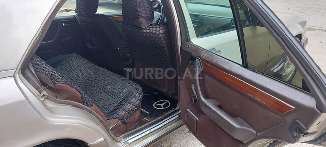 Mercedes E 200 1994, 367,000 km - 2.0 l - Bakı