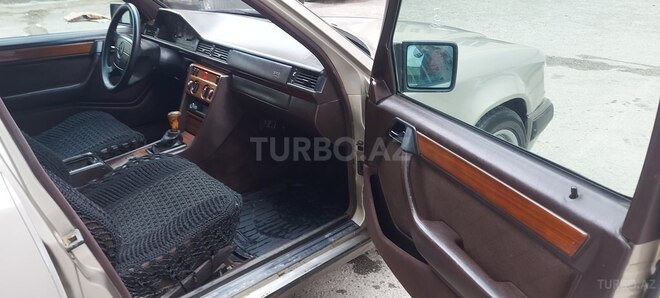 Mercedes E 200 1994, 367,000 km - 2.0 l - Bakı