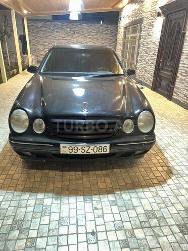 Mercedes E 240 2000, 373,000 km - 2.4 l - Bakı