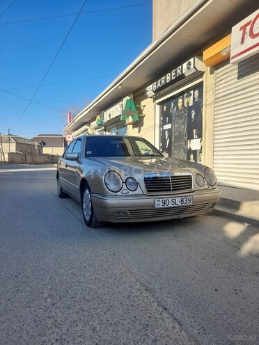 Mercedes E 240 1998, 123,000 km - 2.4 l - Bakı
