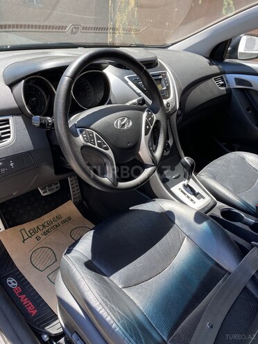 Hyundai Elantra 2011, 118,000 km - 1.8 л - Bakı