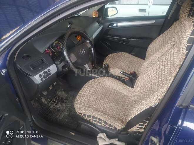 Opel Astra 2006, 597,000 km - 1.3 l - Ucar