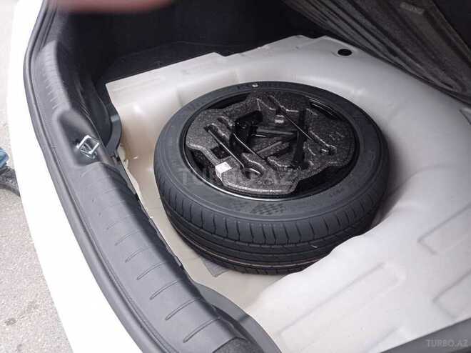 Hyundai Elantra 2022, 28,000 km - 2.0 l - Bakı