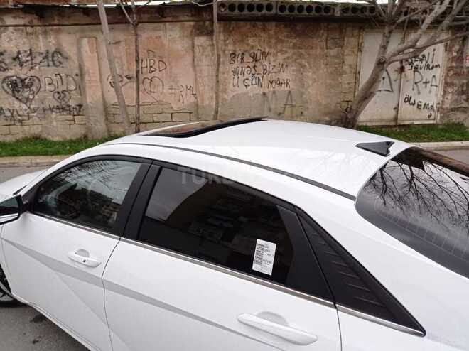 Hyundai Elantra 2022, 28,000 km - 2.0 l - Bakı