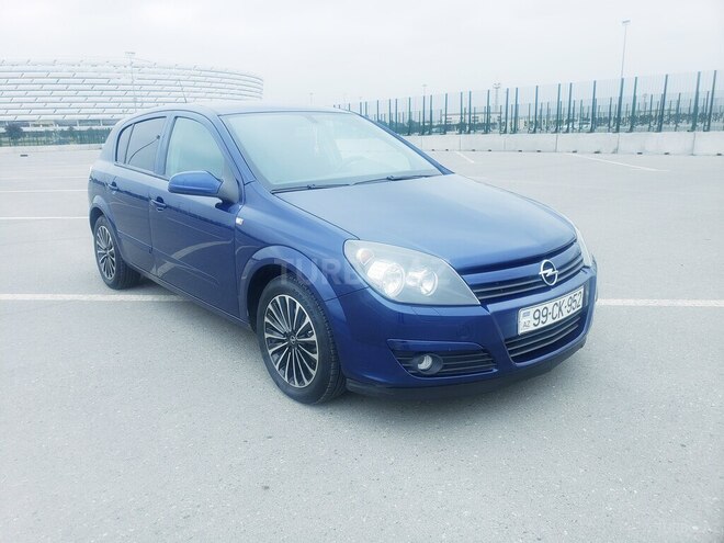 Opel Astra 2005, 215,000 km - 1.4 l - Bakı