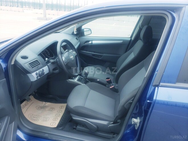 Opel Astra 2005, 215,000 km - 1.4 l - Bakı