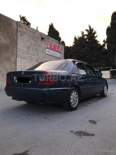 Mercedes C 220 1995, 380,000 km - 2.2 l - Bakı
