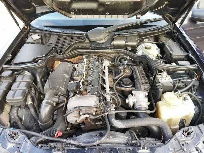 Mercedes E 270 2000, 456,233 km - 2.7 l - Şirvan