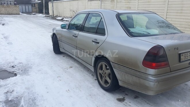Mercedes C 200 1999, 215,000 km - 2.0 l - Bakı