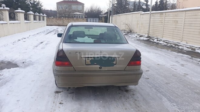Mercedes C 200 1999, 215,000 km - 2.0 l - Bakı