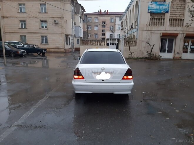 Mercedes C 200 1998, 320,000 km - 2.0 л - Bakı