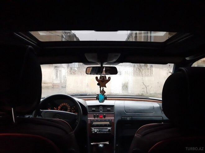 Mercedes C 200 1998, 320,000 km - 2.0 л - Bakı