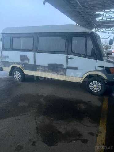 Mercedes  1991, 362,580 km - 2.3 л - Yevlax