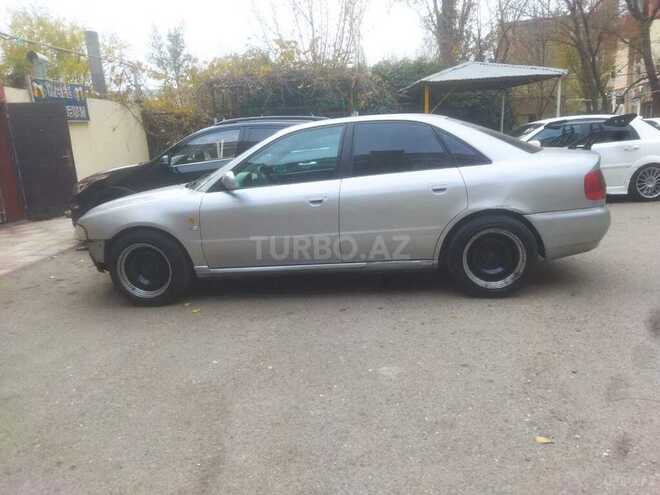 Audi A4 1999, 300,000 km - 1.6 l - Bakı