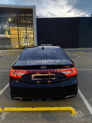 Hyundai Grandeur 2015, 118,000 km - 2.2 л - Bakı