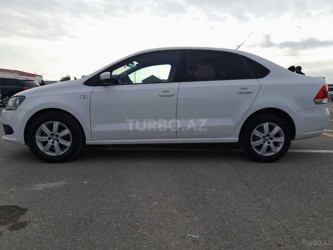 Volkswagen Polo 2012, 280,000 km - 1.6 l - Bakı