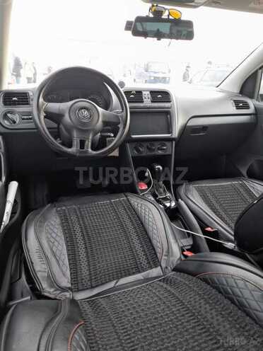 Volkswagen Polo 2012, 280,000 km - 1.6 l - Bakı