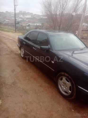 Mercedes E 240 1998, 300,000 km - 2.4 л - Bakı