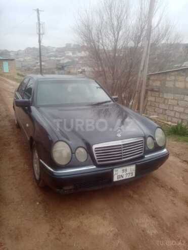 Mercedes E 240 1998, 300,000 km - 2.4 л - Bakı